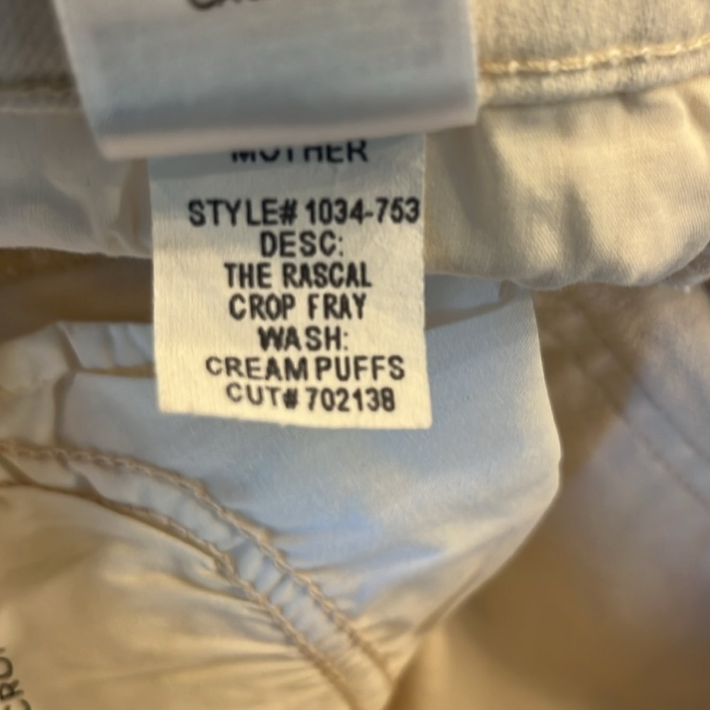 NWT MOTHER The Rascal Crop Fray! - Picture 11 of 11